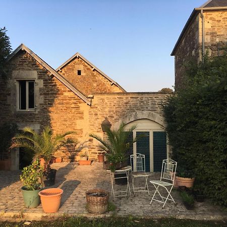 ホテル Manoir De La Riviere サン＝ルエット＝シュル＝ソル エクステリア 写真