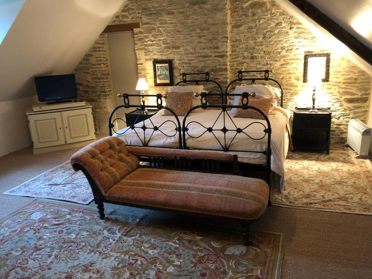 ホテル Manoir De La Riviere サン＝ルエット＝シュル＝ソル エクステリア 写真